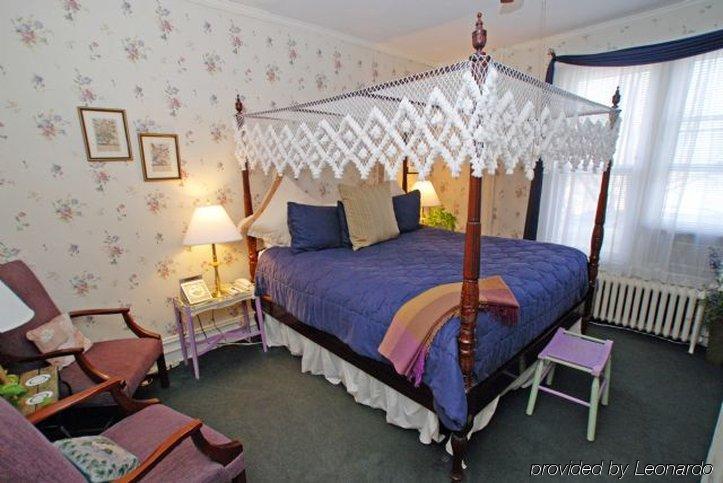 1898 Waverly Bed and breakfast